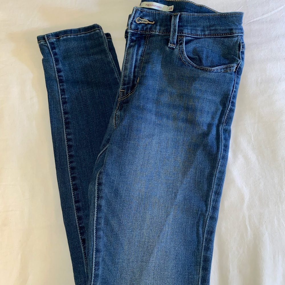 Levi’s 710 Super Skinny Jeans